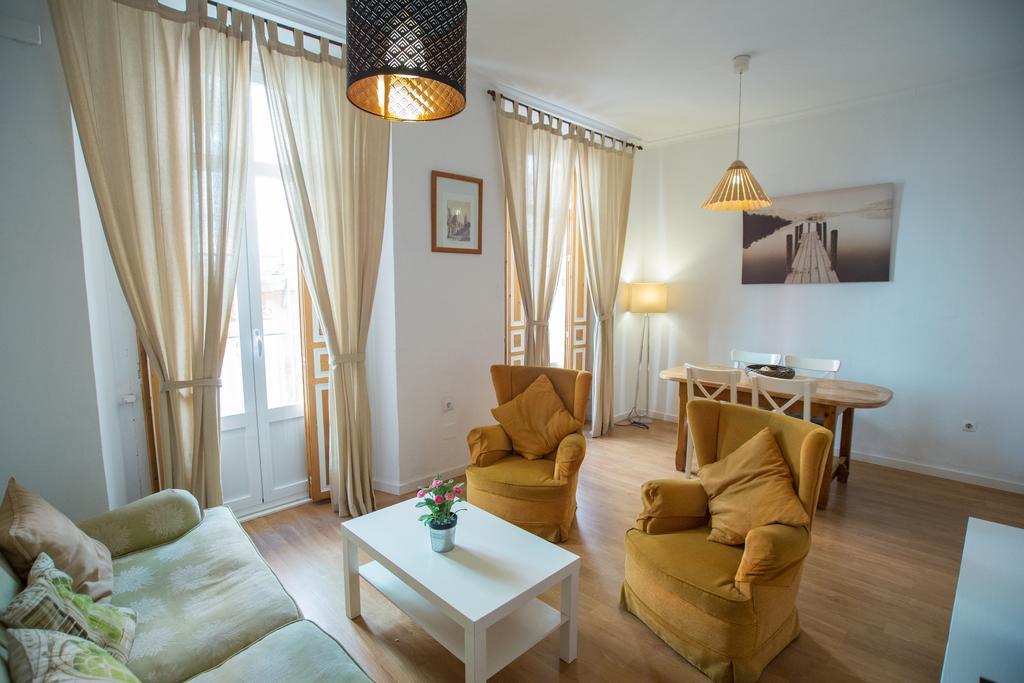 Apartamentos Catedral Málaga Eksteriør billede