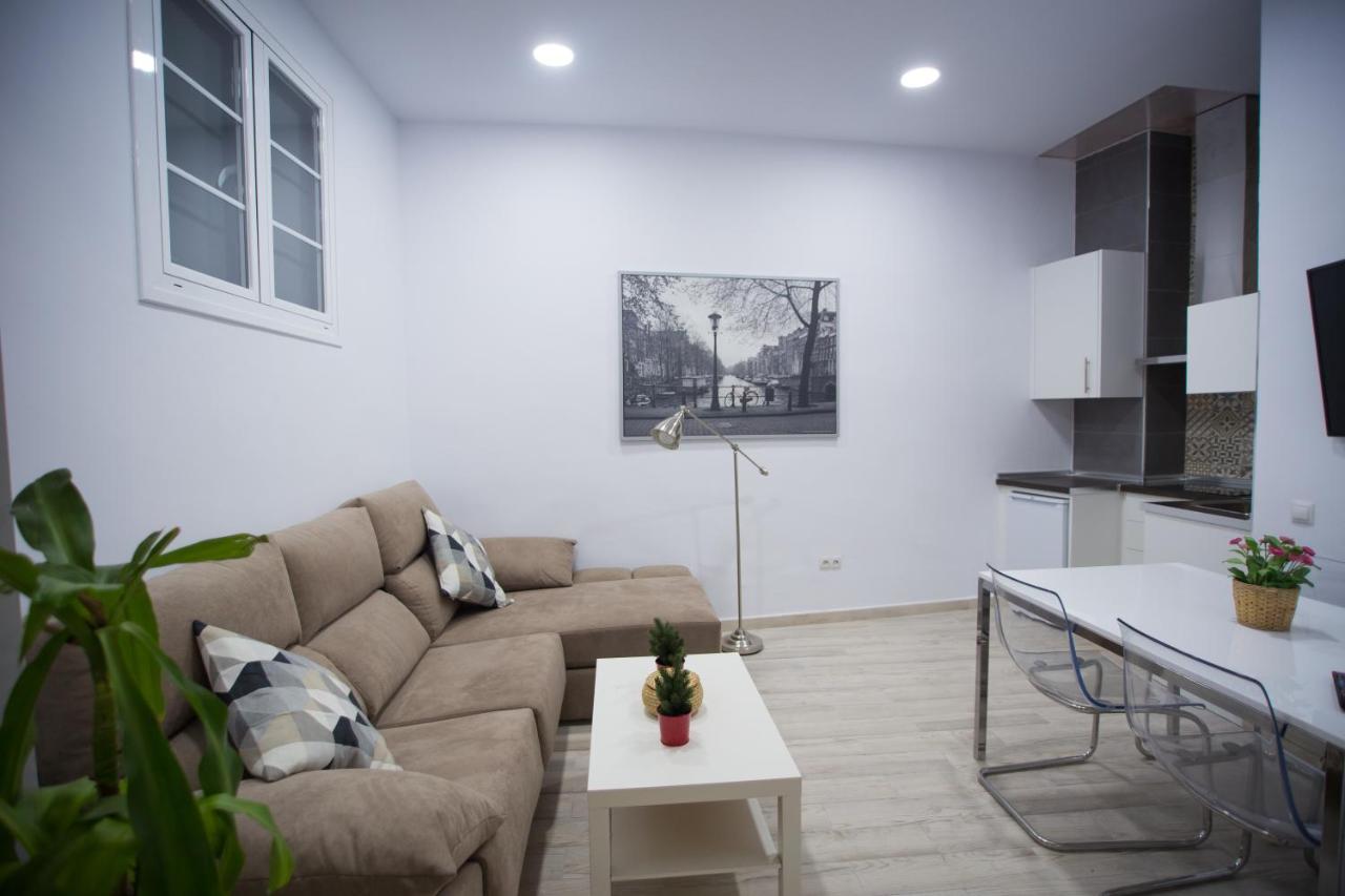 Apartamentos Catedral Málaga Eksteriør billede