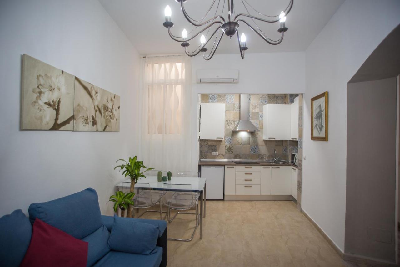 Apartamentos Catedral Málaga Eksteriør billede